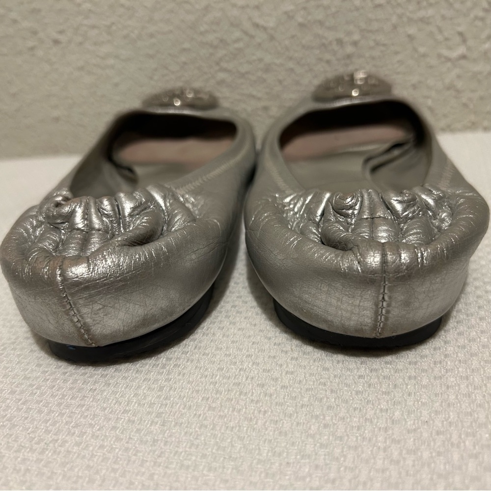 Tory Burch Silver Metallic Ballet Flats 7.5 - Picture 10 of 14